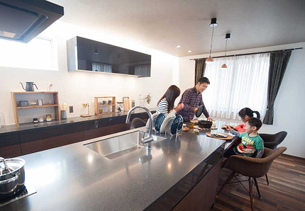 実直に、まっすぐ、丁寧に。ひたむきにお客様の満足を追求。