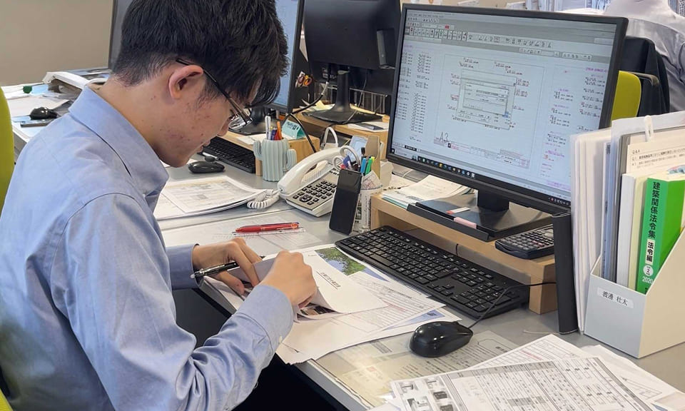 設計業務の作業風景