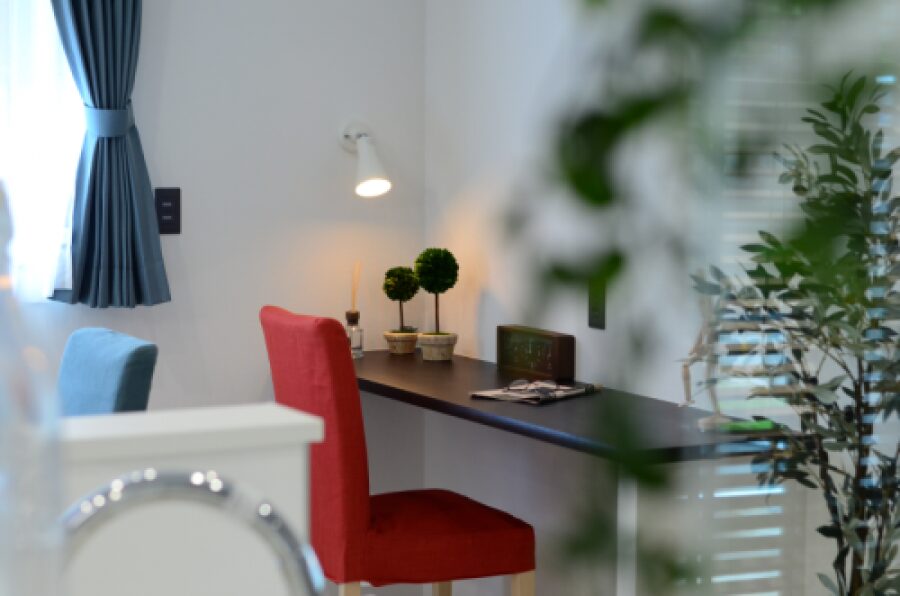 光溢れるシンプルモダンの家