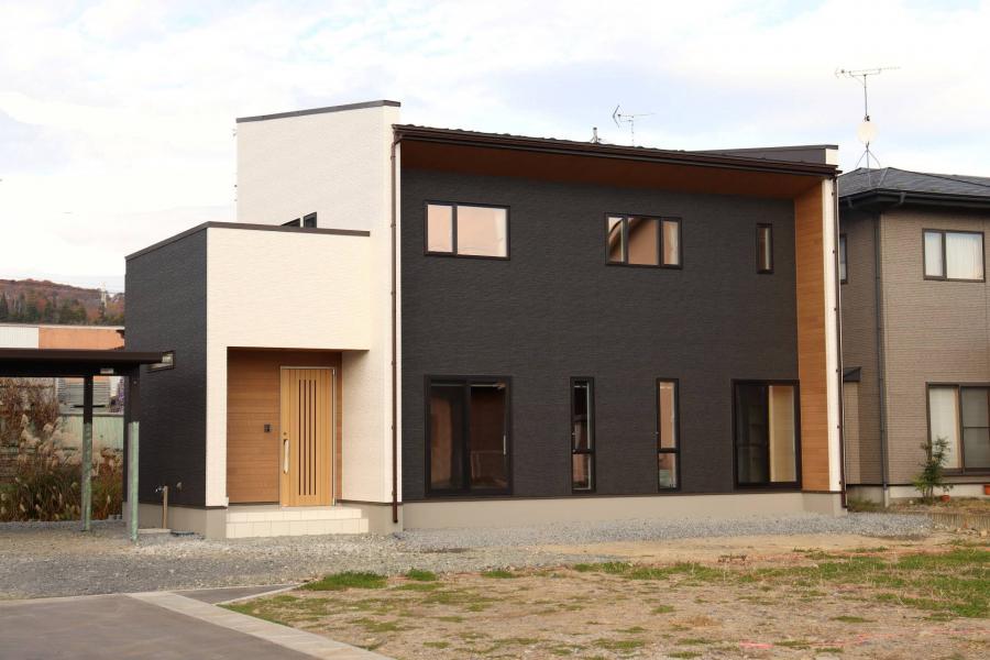 配色の美しいナチュラルモダンハウス