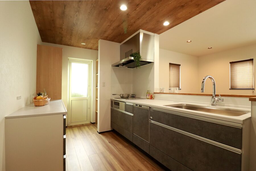 LDKにワークスペースのある家