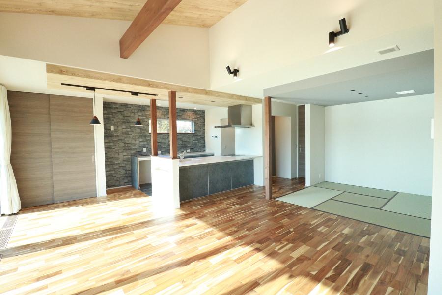 自然素材を採用した平屋