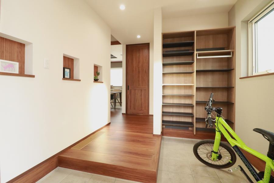 ずっとリビングに居たくなる【薪ストーブ】のある平屋